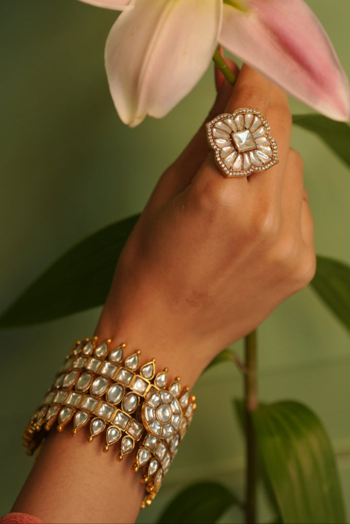 Jal Mahal Bangle