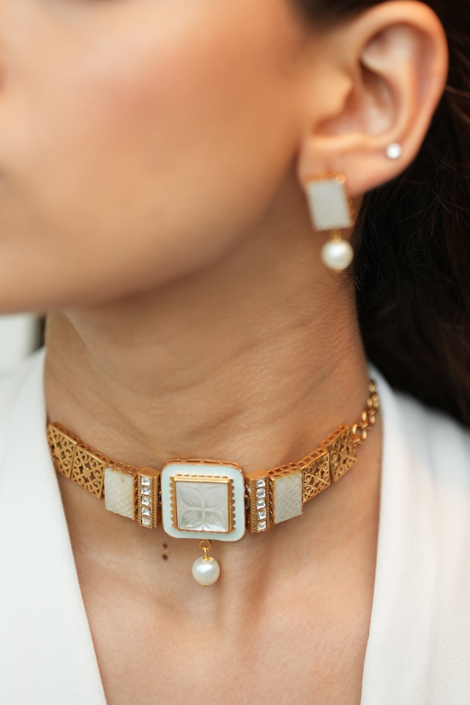 Rajmahal Haar White