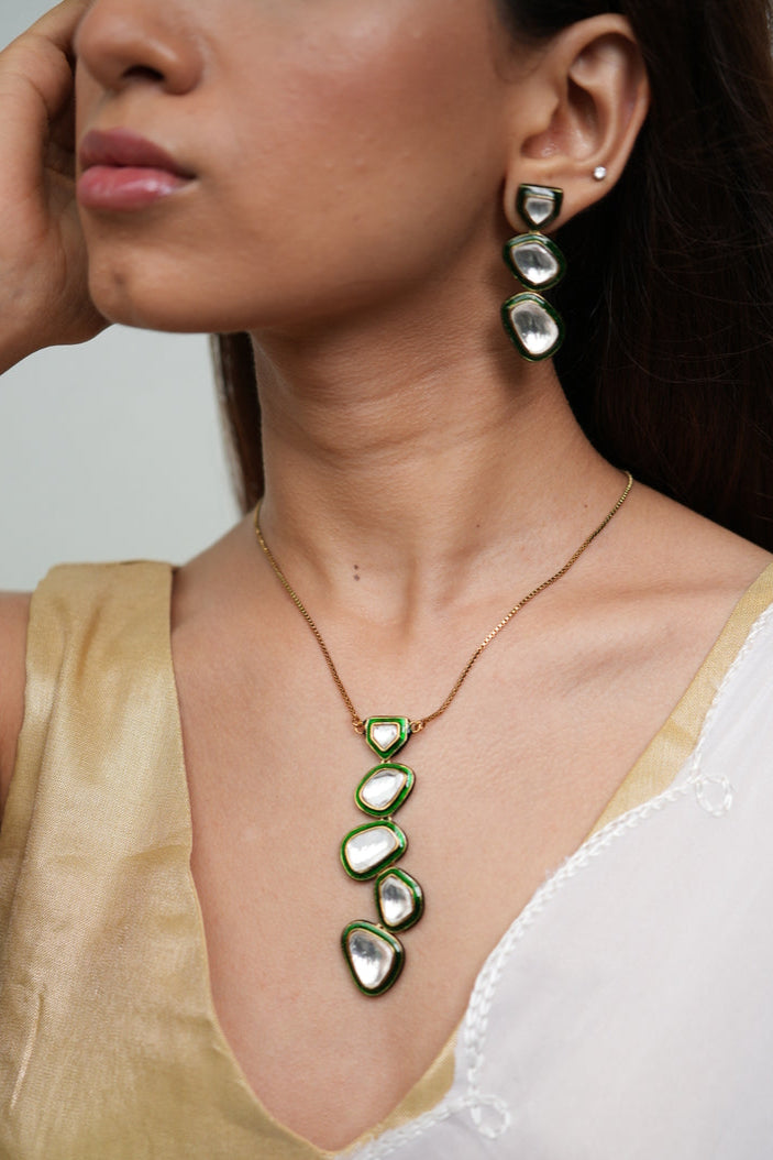 Aaina Stone Set