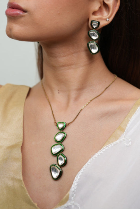 Aaina Stone Set
