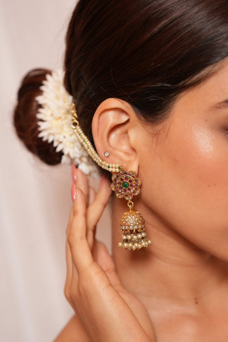 Devika Shringar Baalis