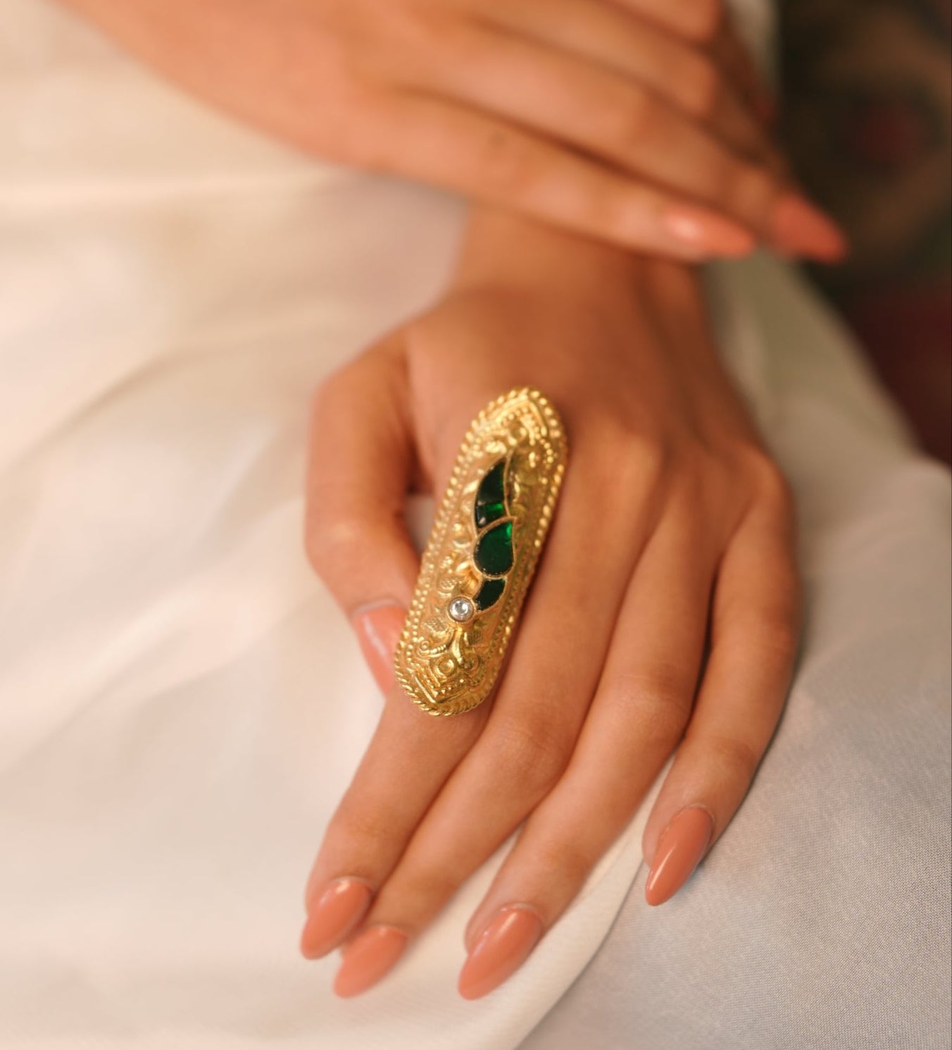 Aabroo Oval Ring